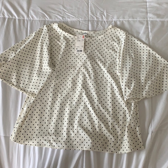 Uniqlo polka dot blouse - Picture 1 of 3